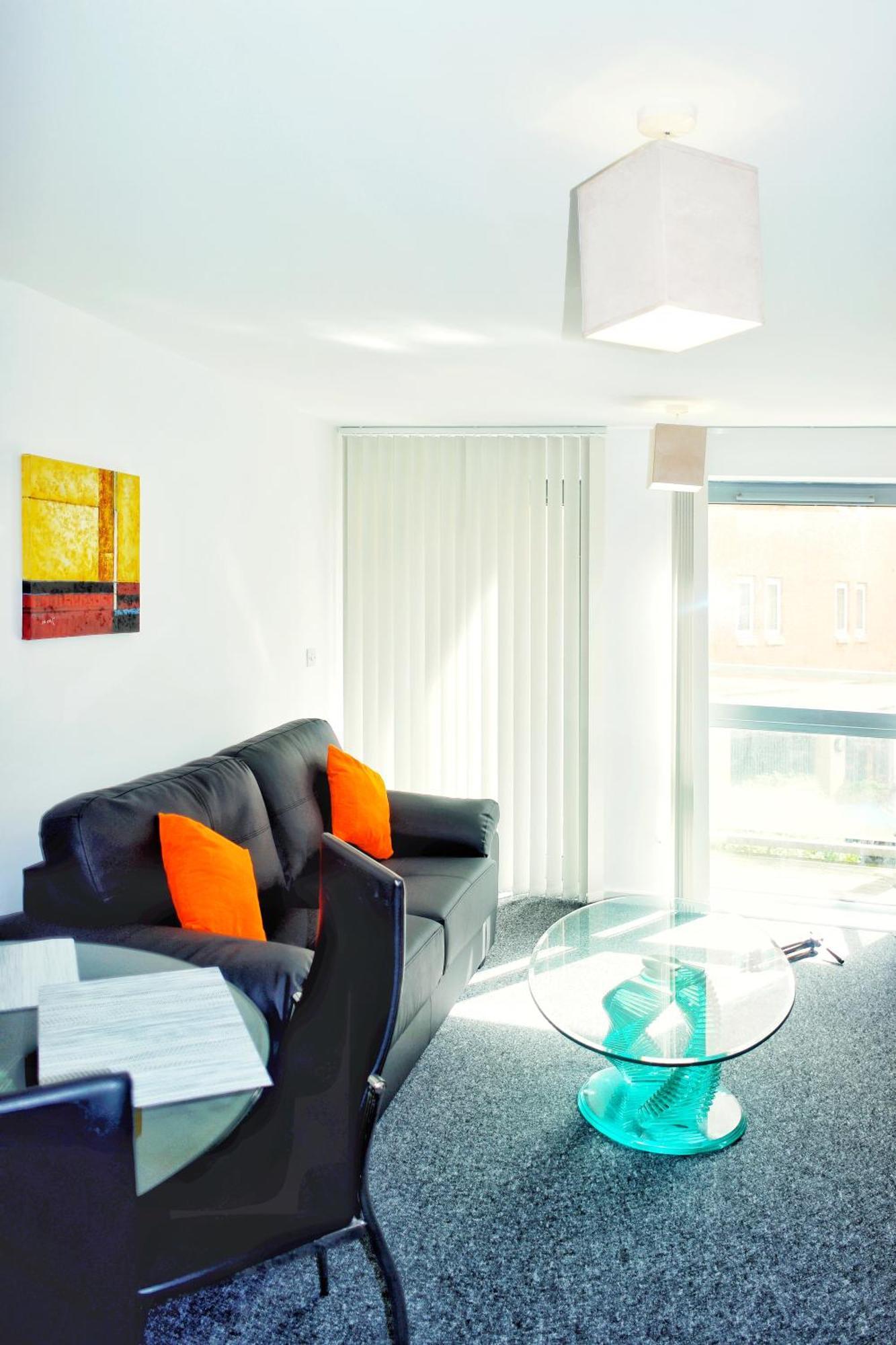 2 Bed Ensuite With Balcony And Free Onsite Secure Parking 맨체스터 외부 사진